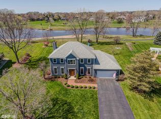 864 Kingston Ln, Bartlett, IL 60103