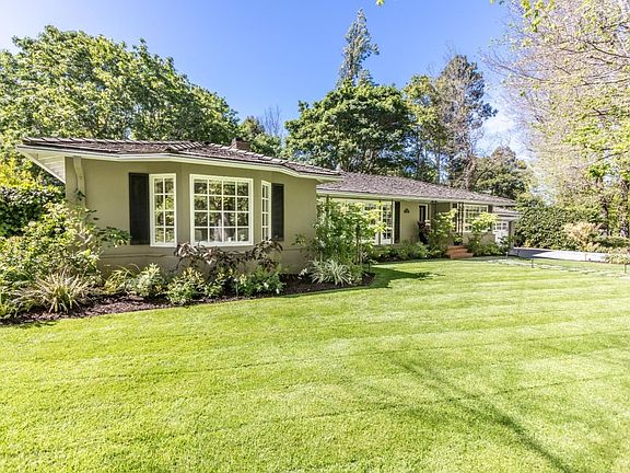 3rd image of 2032 Geri Ln