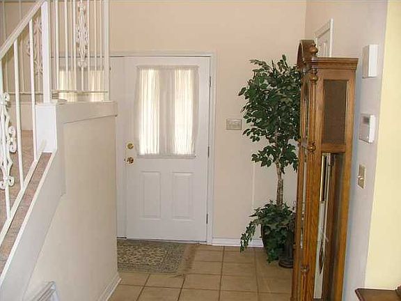 3rd image of 712 Rock Hill Ct