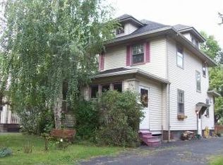 136 Merchants Rd, Rochester, NY 14609