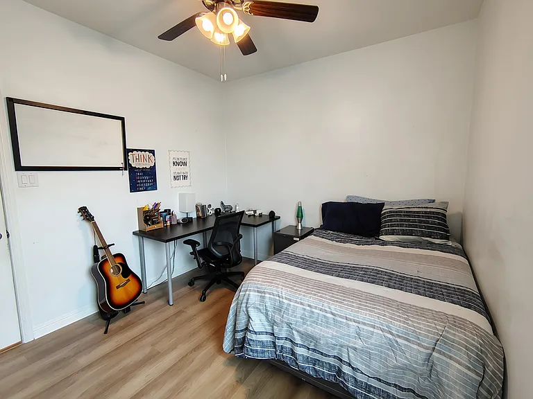 423 Regatta Ln — Photo 11