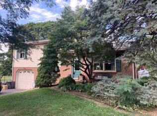 335 Cornertown Rd, Chambersburg, PA 17201