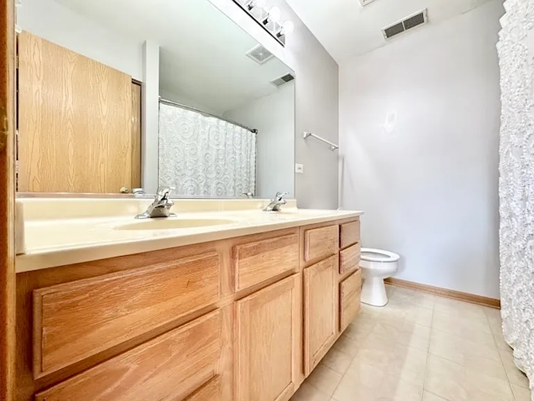 730 Dillon Ct — Photo 17