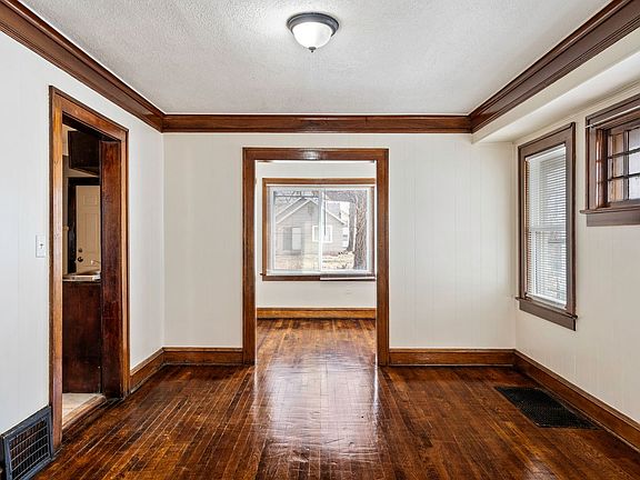 4th image of 5641 Highland Ave