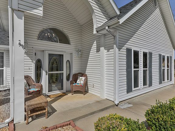 5th image of 261 Quail Road