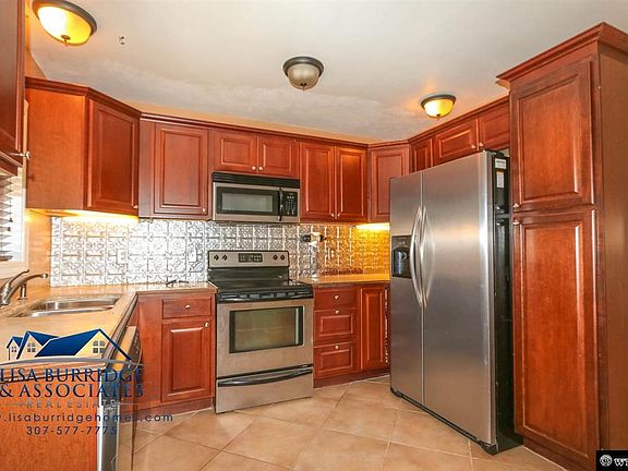 3rd image of 2960 Knollwood Dr