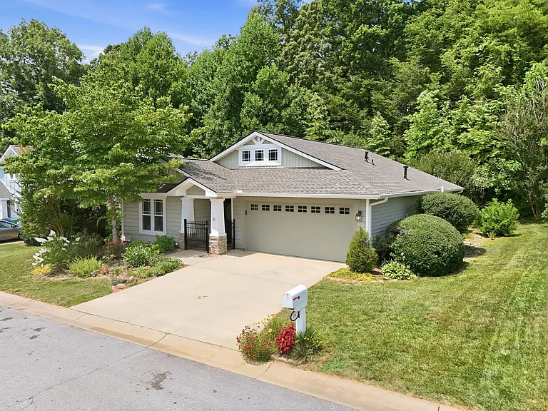 59 Sunview Cir — Photo 2