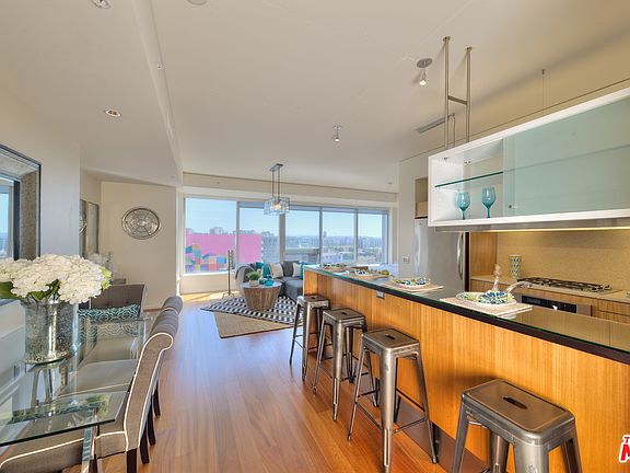 3rd image of 1155 S Grand Ave APT 802