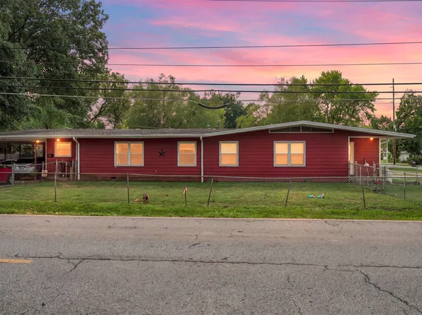 2202 S Kings Avenue, Springfield, MO 65807