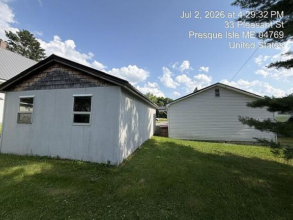 5th image of 33 Pleasant Street