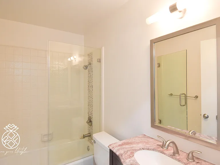 1727 Glendon Ave #208 — Photo 31
