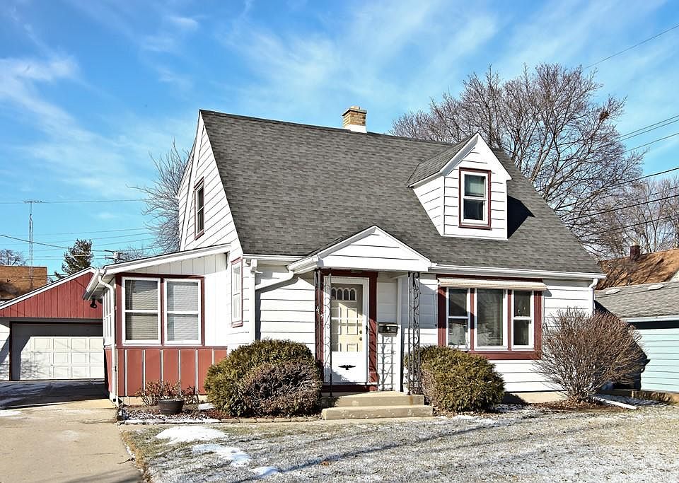 2nd image of 2815 S Conger Pl