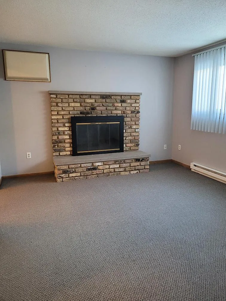 2 bed, 864 sqft, $1,100 — Photo 1