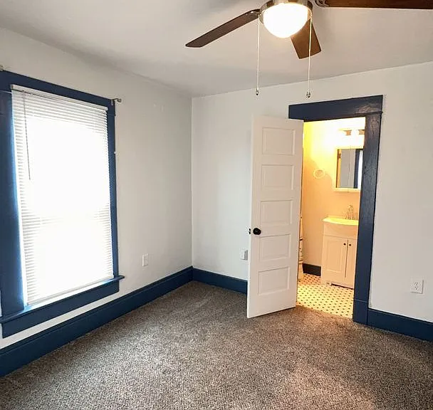 802 W Oak Ave — Photo 8