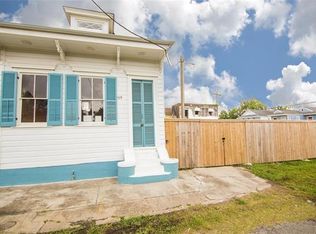 1209 Feliciana St, New Orleans, LA 70117