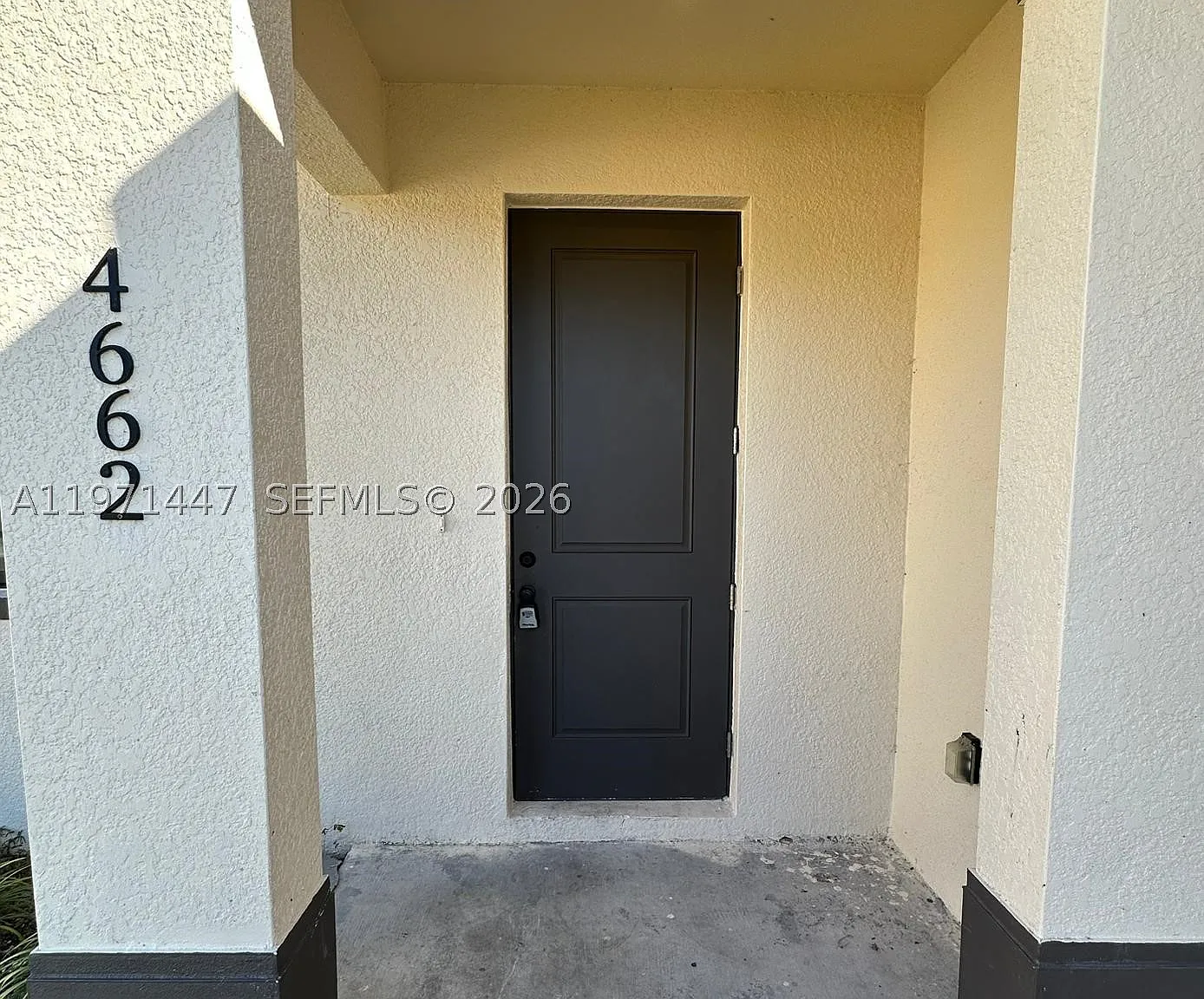 3 bed, 2.0 bath, 2246 sqft, $1,700 — Photo 3