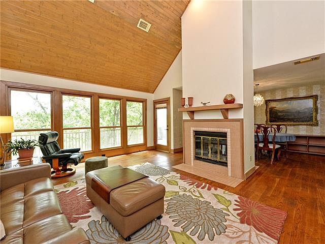 1st image of 4406 Hyridge Dr
