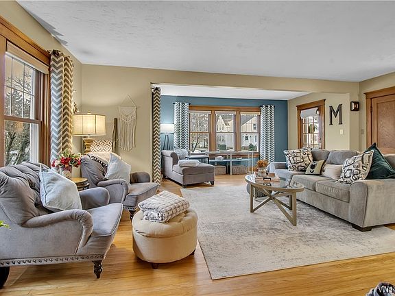3rd image of 72 Highland Dr