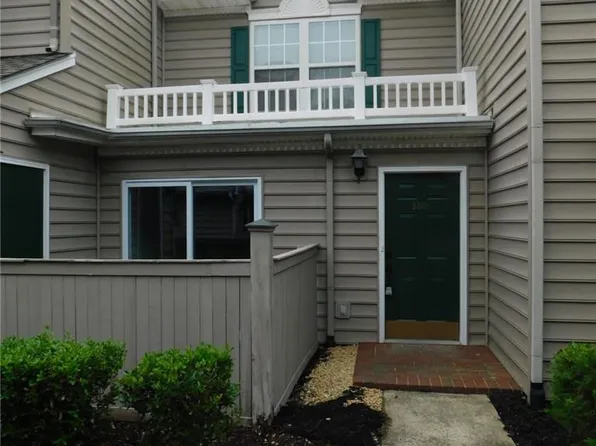 2351 Old Greenbrier Rd, Chesapeake, VA 23325