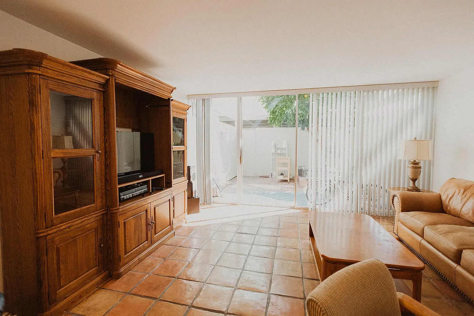 2 bed, 1.5 bath, 1024 sqft, $2,100 — Photo 3