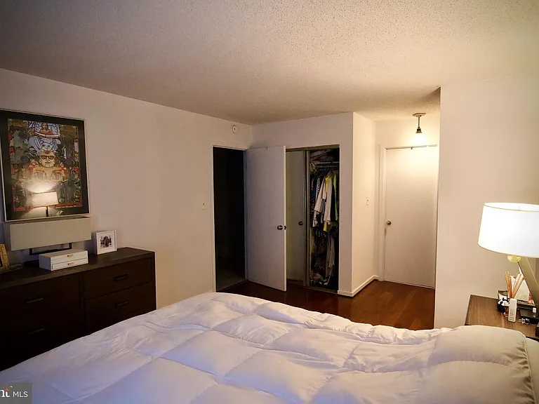 2111 Wisconsin Ave NW #108 — Photo 10