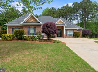 1274 McAllistar Dr, Locust Grove, GA 30248