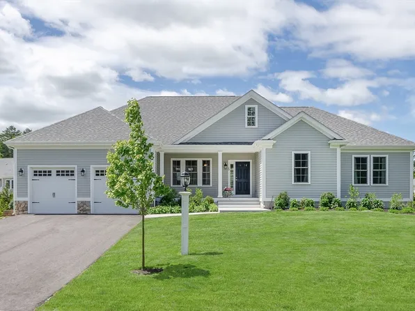 20 Shagbark Cir, Mattapoisett, MA 02739