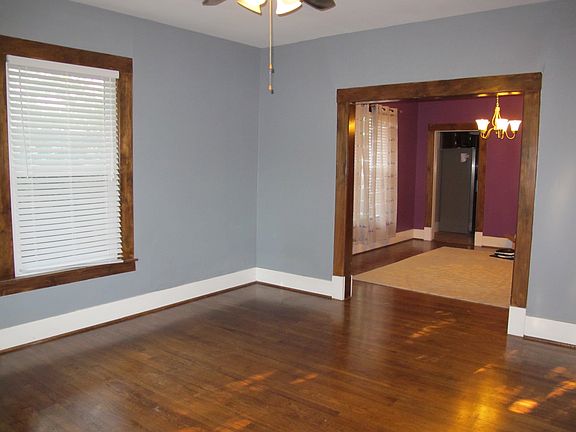 Living Room, view from front door