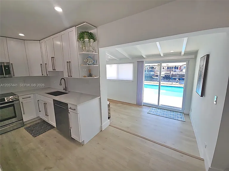 1430 NE 53rd Ct — Photo 11