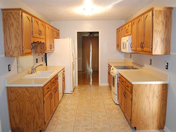 5th image of 2655 Hearth Stone Dr