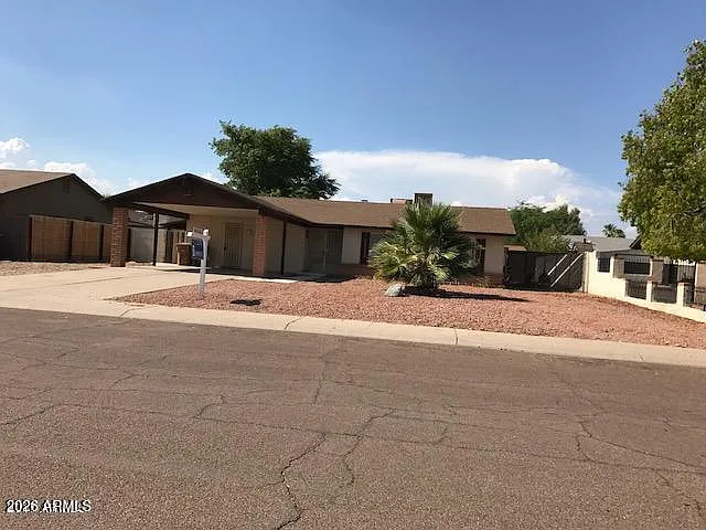 8520 W Alice Ave — Photo 1