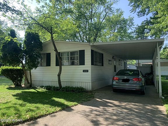 3rd image of 102 Robin Dr