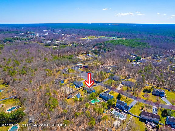 4th image of 12 Brentwood Drive
