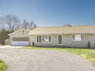2372 Gibson Rd, Grand Blanc, MI 48439