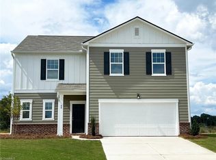 2114 Beckon Ln, Kernersville, NC 27284