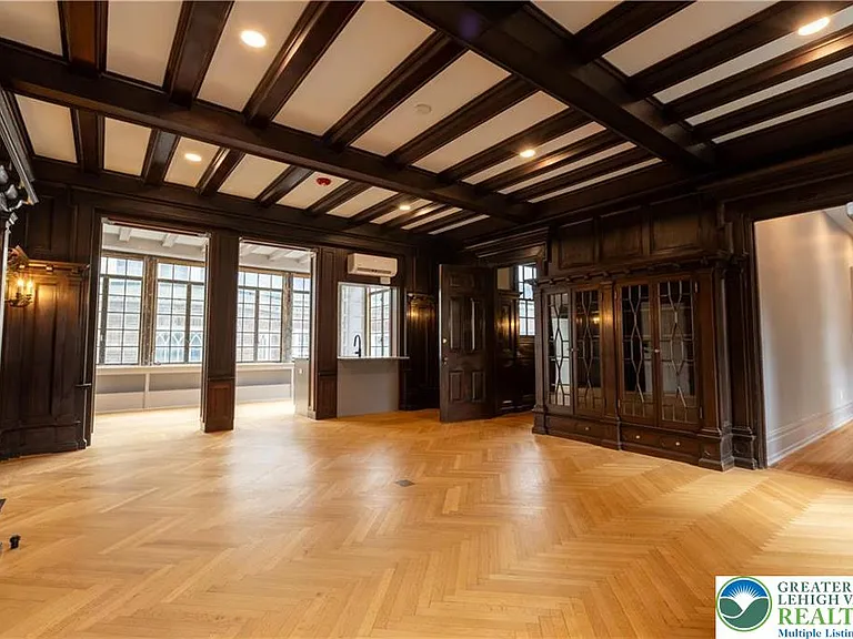 214 Spring Garden St #2B — Photo 13