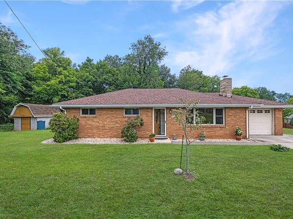 684 Crescent Blvd, Crescent, PA 15046