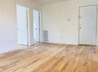 87 Oakland Ave APT 1, Jersey City, NJ 07306