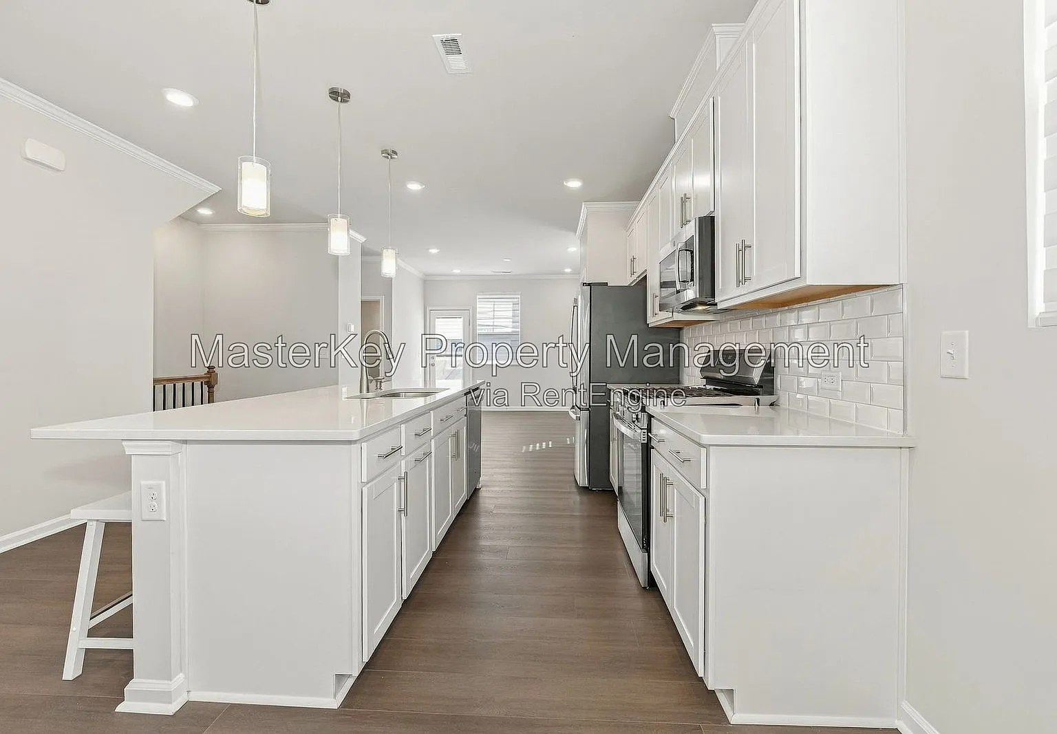 3 bed, 3.5 bath, 1784 sqft, $2,095 — Photo 4