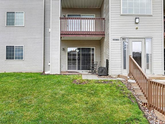 2nd image of 3619 Pheasant Ln APT 4