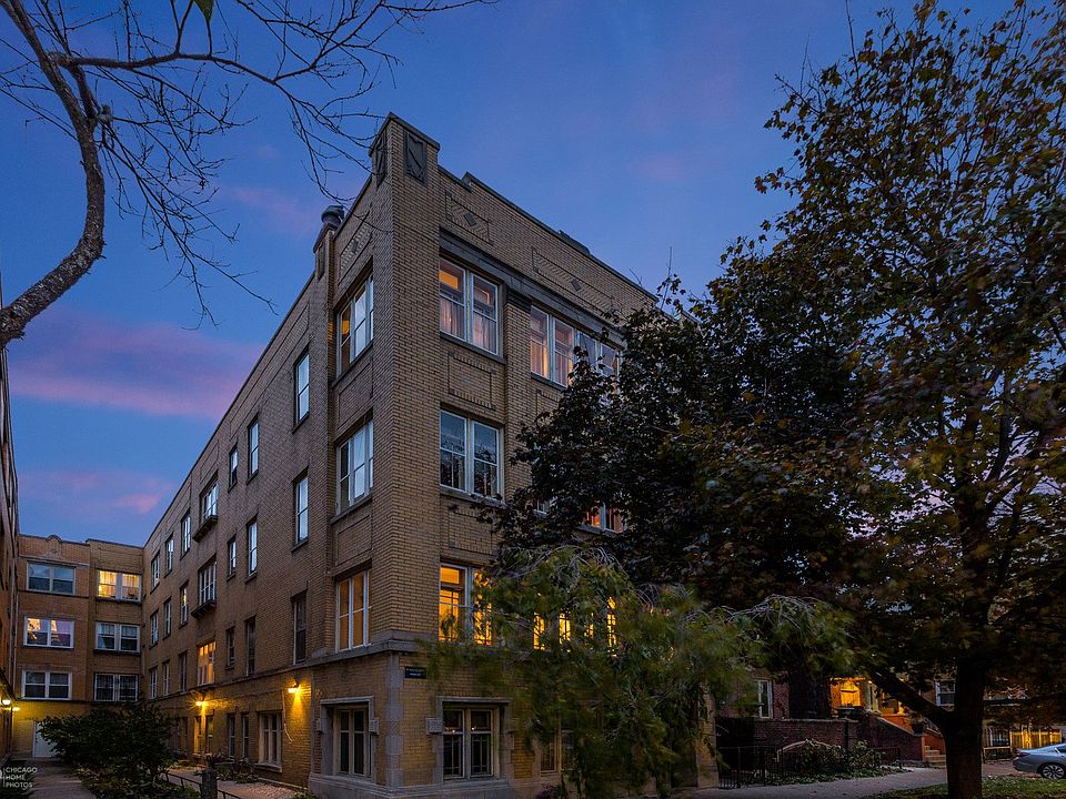 1st image of 3022 W Palmer Blvd #101
