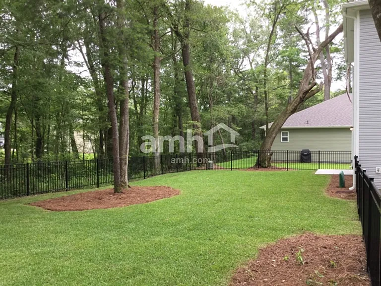 218 Swan Dr — Photo 18