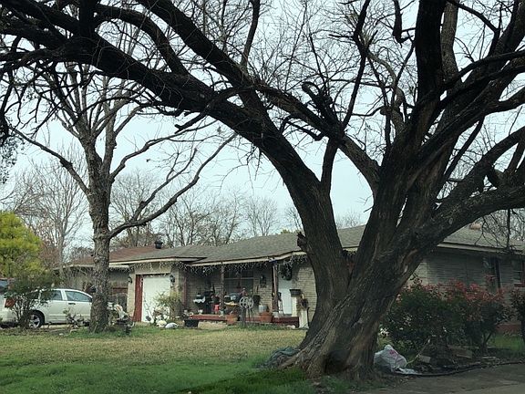 2nd image of 734 Hillside Dr