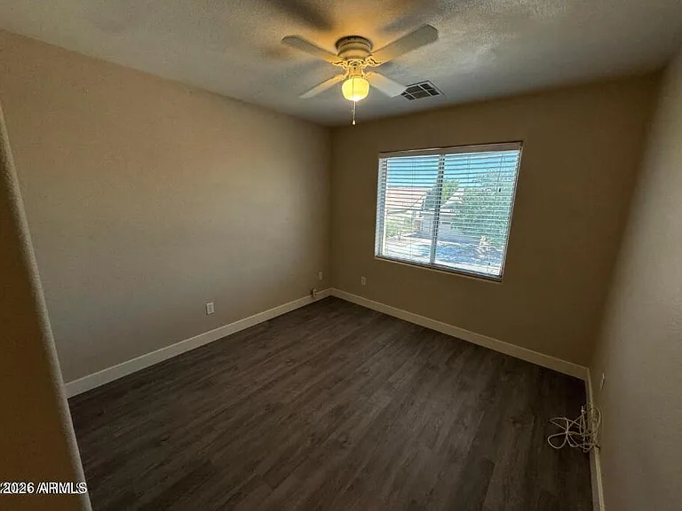 1470 W Armstrong Way — Photo 29