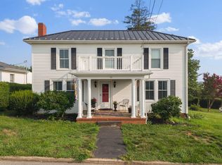 40 High St, Rocky Mount, VA 24151