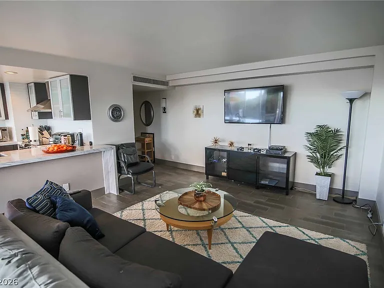 3111 Bel Air Dr #4B — Photo 8