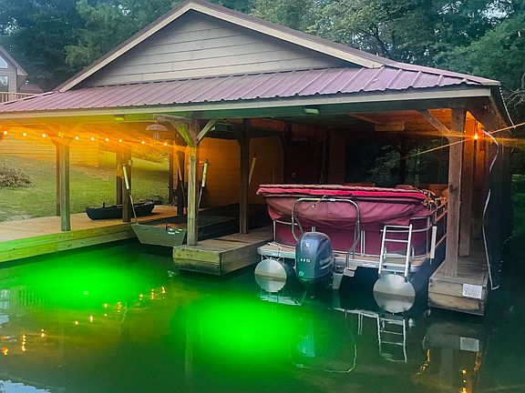 4th image of 2137 Lakeshore Dr