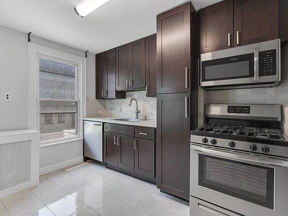 3rd image of 85 Stuyvesant Ave #2