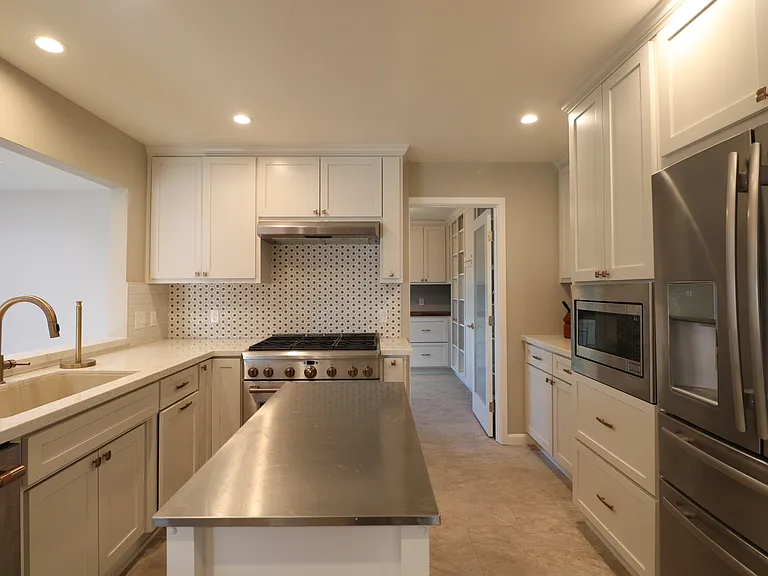 565 Clubhouse Dr — Photo 11