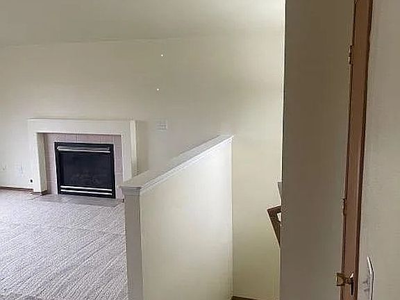 3rd image of 5633 105th Pl NE